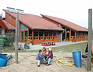 Außenansicht der Kindertagesstätte St. Thomas in Großenheidorn